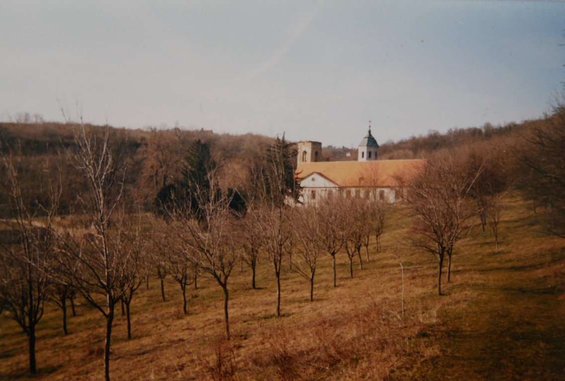 Фотографија из галерије Манастира Кувеждин, 2004 (9)